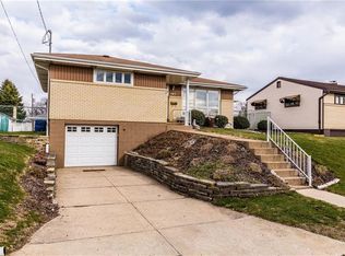 618 Locust Dr, Cheswick, PA