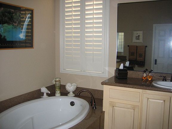 4th image of 1023 Via Calderia Pl
