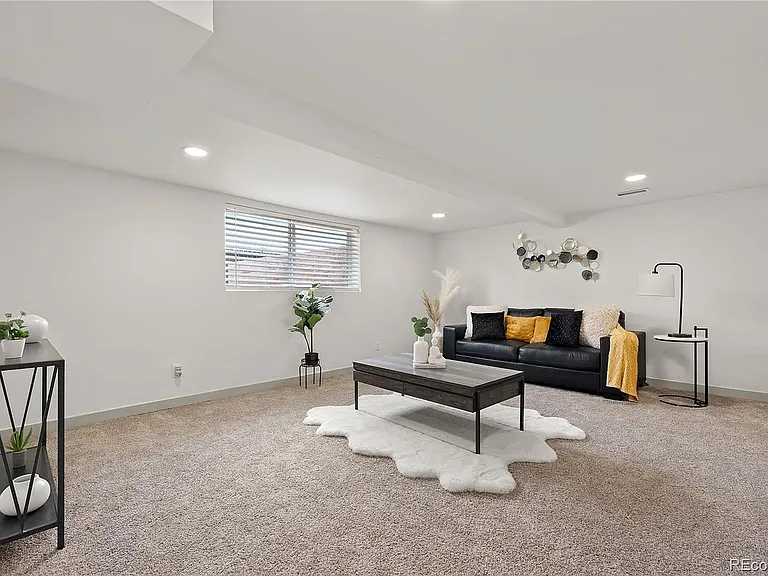 3060 W 55th Pl — Photo 10