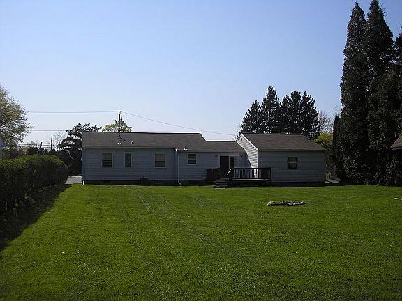 2nd image of 4 Loretta Dr