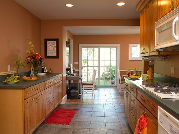 KITCHEN looking to BACKYARD
