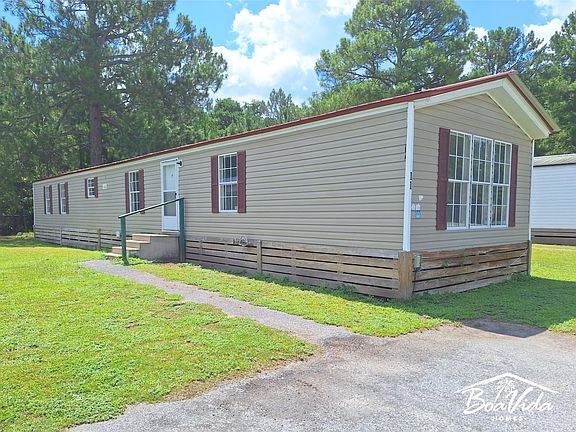 2nd image of 1134 Kelly Dr #11