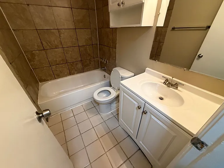 8401 Old Forge Rd — Photo 15