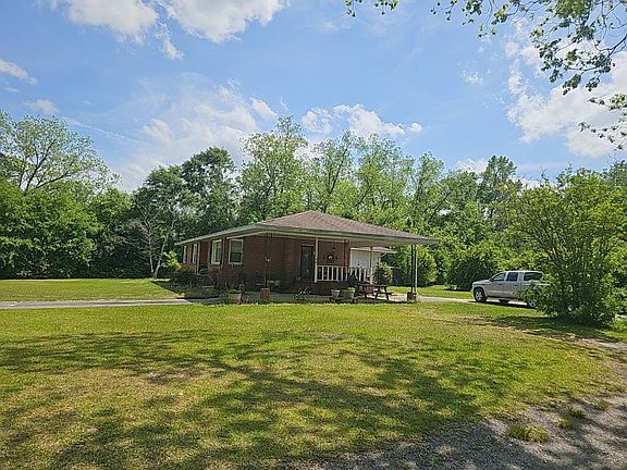 3rd image of 215 Big Swamp Rd