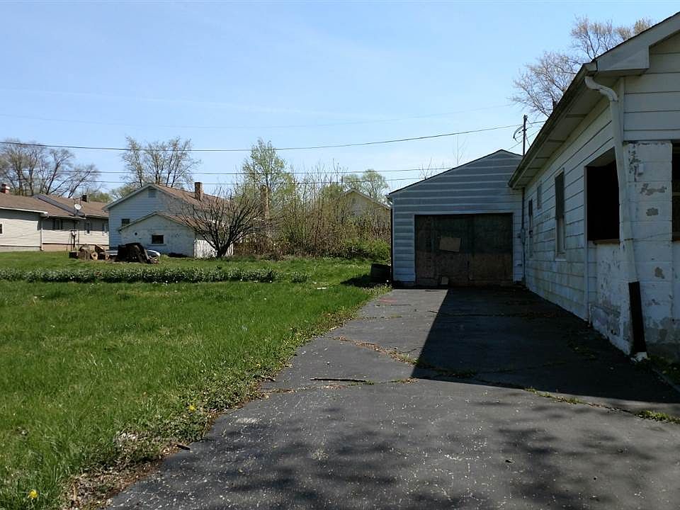 2nd image of 817 N Thomas St