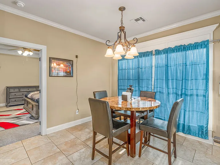 4425 Ellis Ct — Photo 11