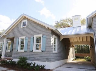 389 1st St, Atlantic Beach, FL 32233