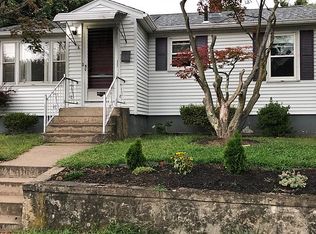 6 Simpson St, North Providence, RI 02911