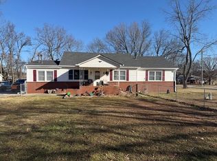 1117 S Mill St, Grove, OK 74344