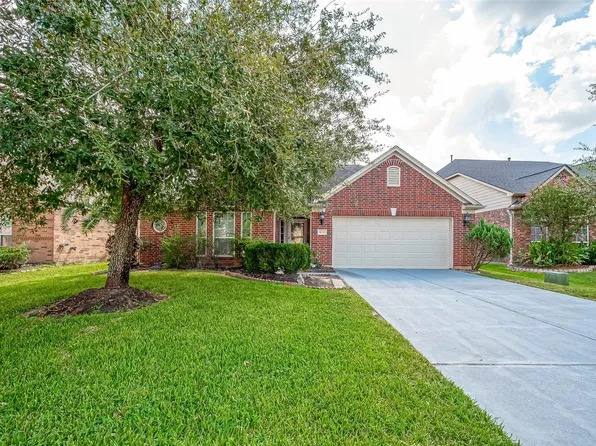 18635 Cypress Lake Village Dr, Cypress, TX 77429