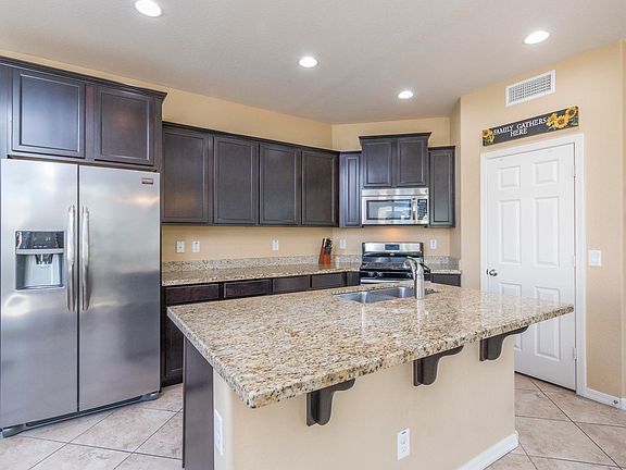 5th image of 18154 W Sunnyslope Ln