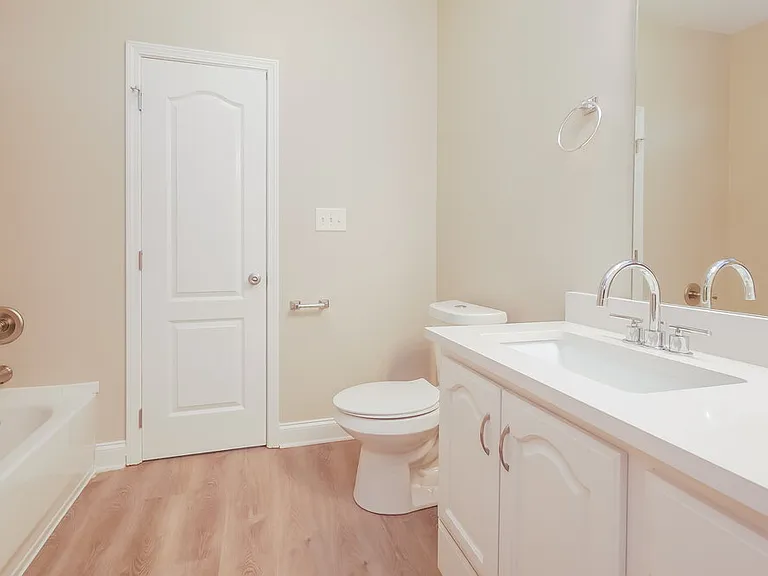 120 Carver St — Photo 12