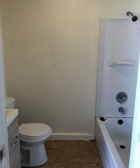 20244 Hartland St — Photo 24