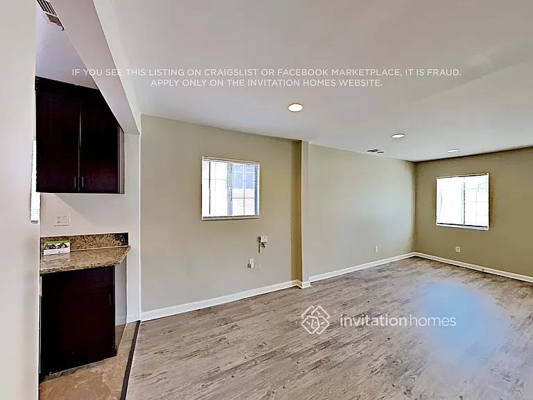 10027 Marcus Ave — Photo 8