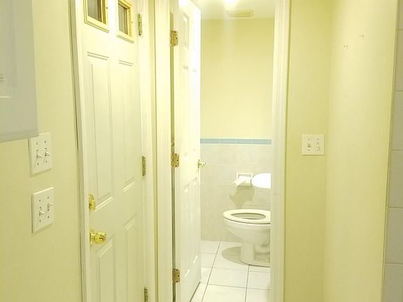 5th image of 91 Hollis Ave #1