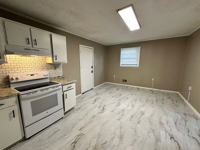 4036 Tavineer Dr — Photo 4
