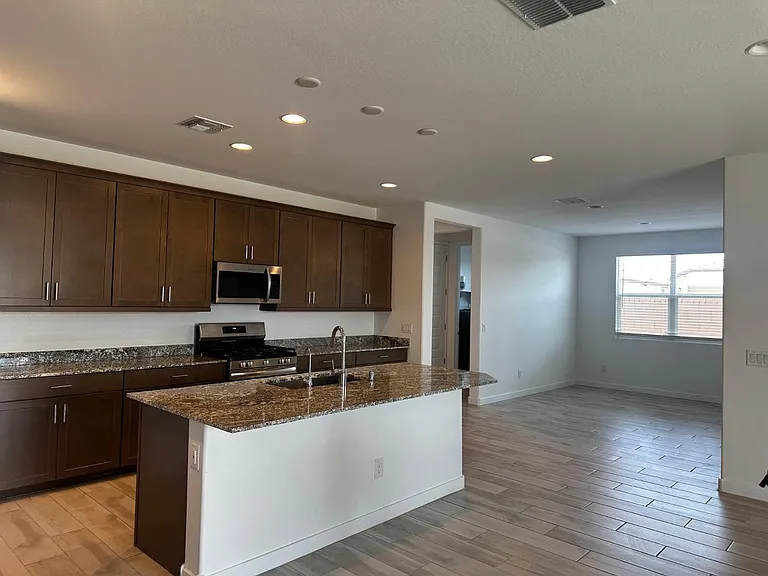3269 E Baler Dr — Photo 30