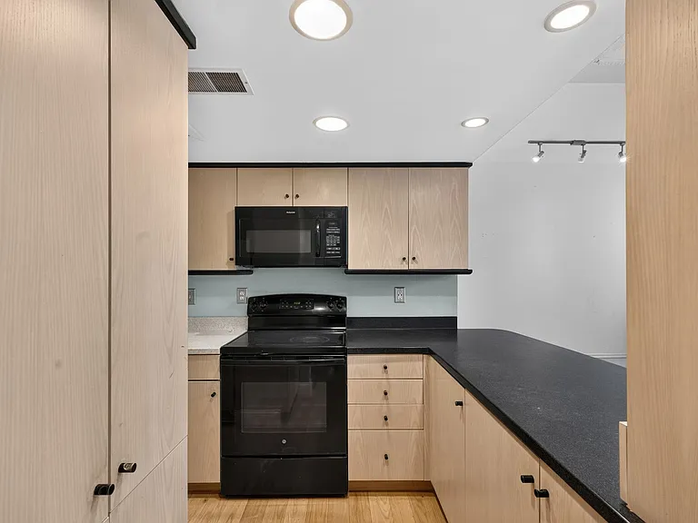 2400 Baynard Blvd #3 — Photo 10