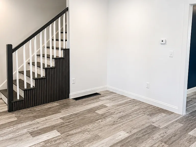 1200 Linwood Ave #1200 — Photo 2