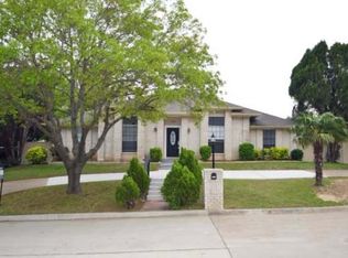 2005 N Arbor Rose Dr, Grand Prairie, TX 75050