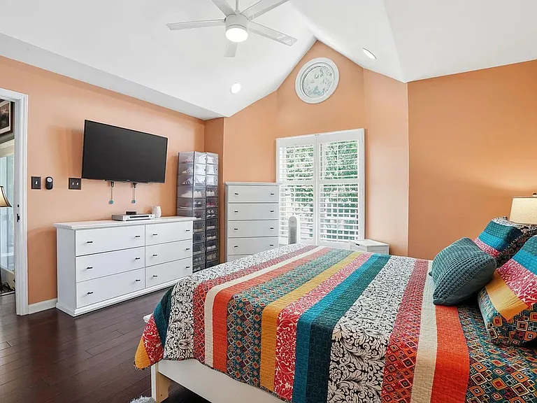 700 Bishops Park Dr #306 — Photo 24