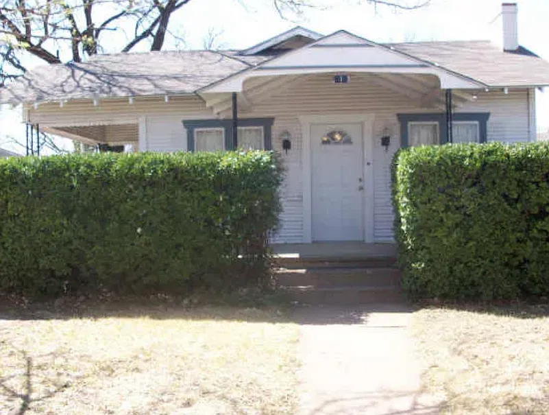 910 Peach — Photo 1