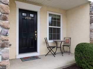 2742 Fynamore Ln, Downingtown, PA 19335