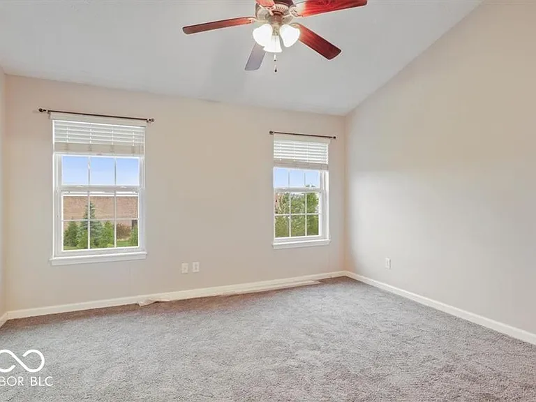 172 Straughn Ln — Photo 22
