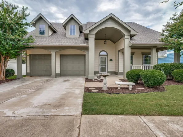 1101 Wisteria Ln, Aubrey, TX 76227
