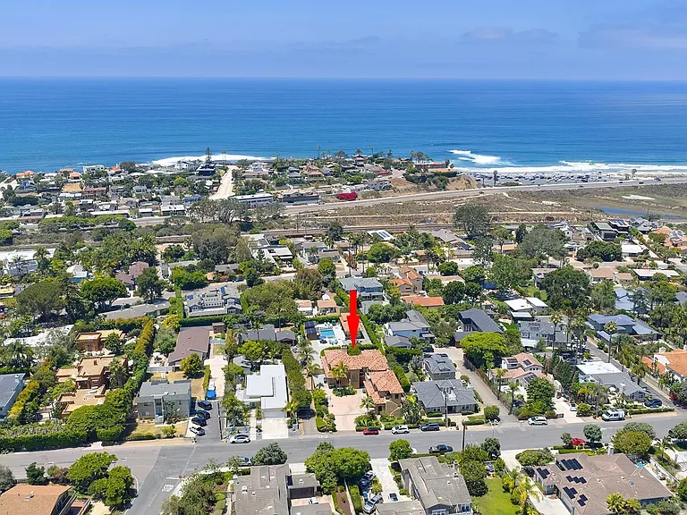 645 N Rios Ave — Photo 19