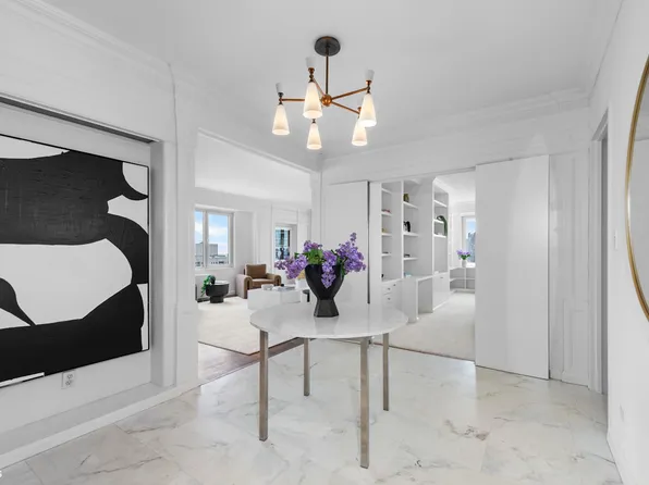 303 East 57th Street image 5 of 15