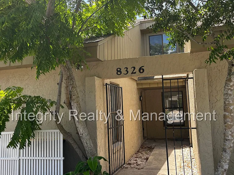 8326 Windypine Ln — Photo 12