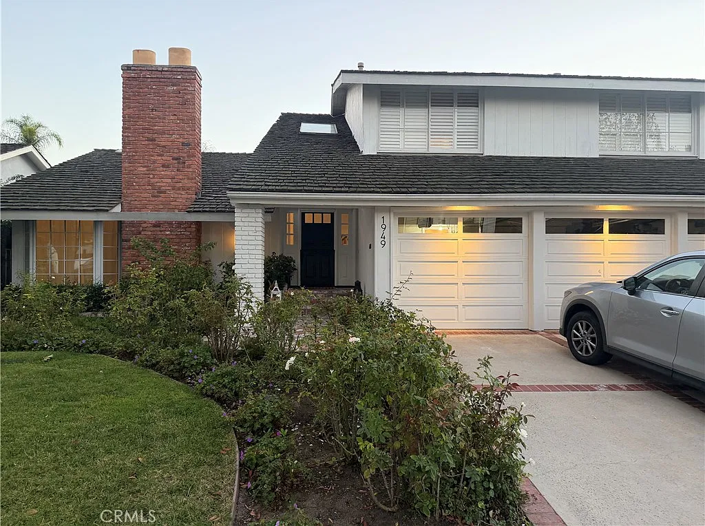5 bed, 3.5 bath, 2648 sqft, $13,000 — Photo 1
