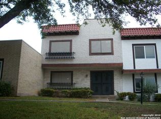 6719 Crown Rdg, San Antonio, TX 78239