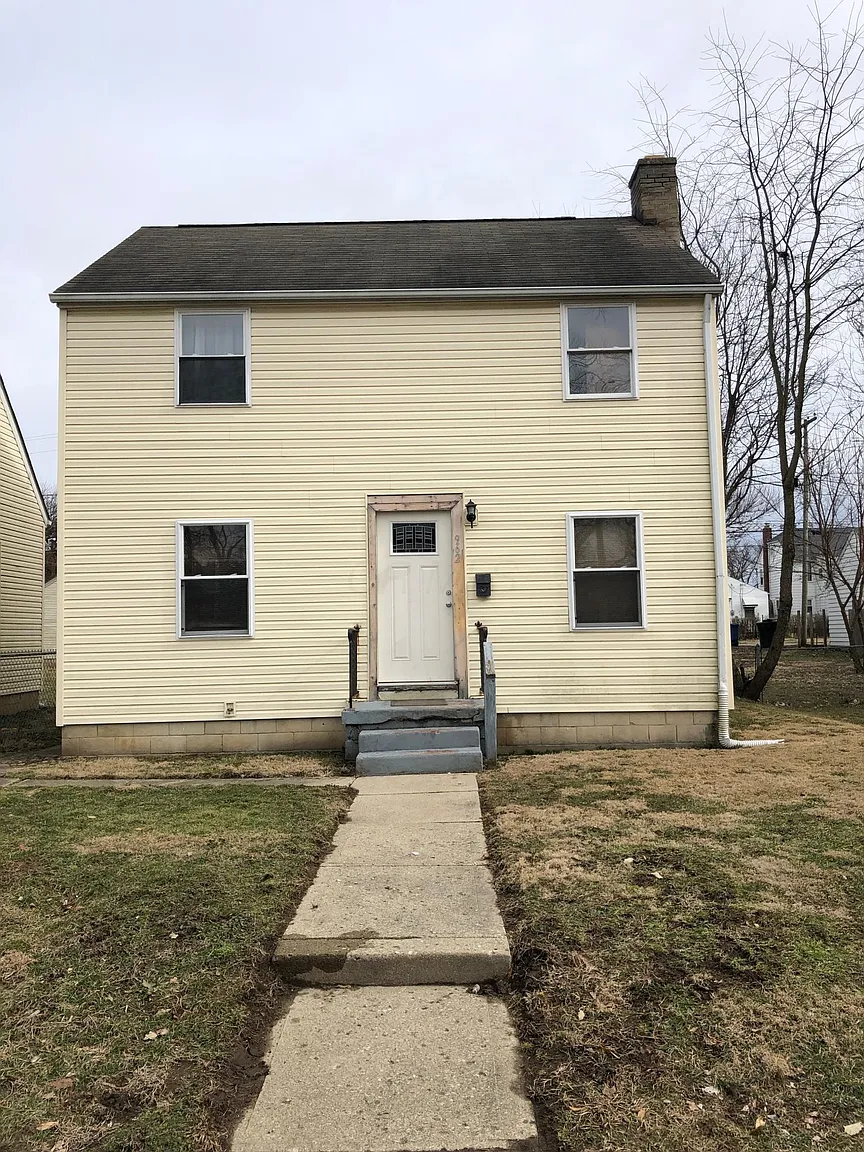 Seymour Ave photo 1