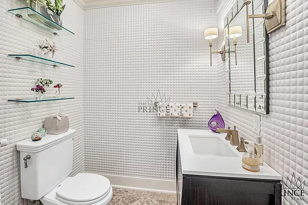 Sold by Compass | media 3