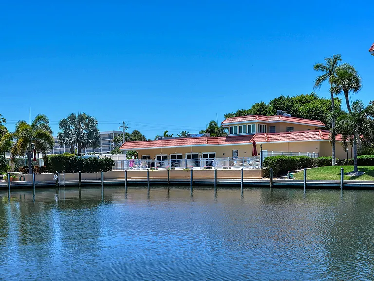 1215 S Portofino Dr #308 — Photo 37