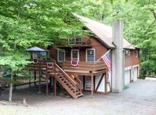 3 Green Valley Cir, Lake Ariel, PA 18436
