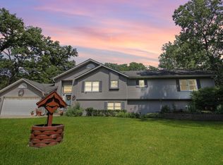 22961 Shagbark Ln, Steger, IL 60475