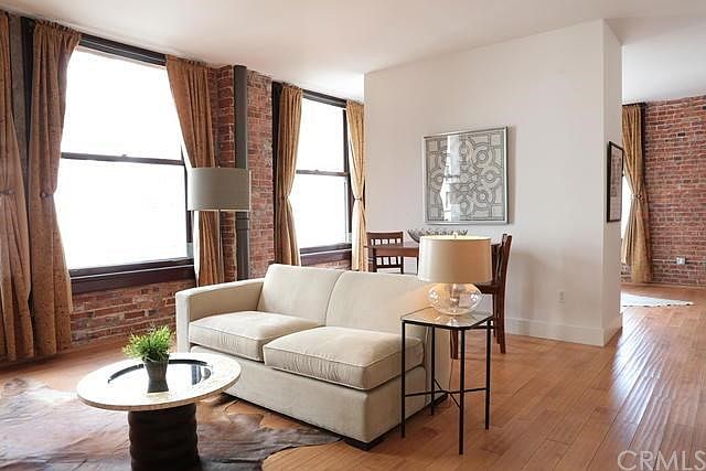 2nd image of 460 S Spring St APT 618