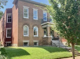 4026 Russell Blvd, Saint Louis, MO 63110