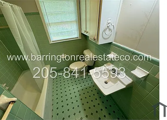 1237 Linwood St — Photo 6