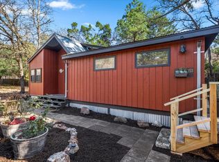 153 Old Wingo Pl, Mc Dade, TX 78650