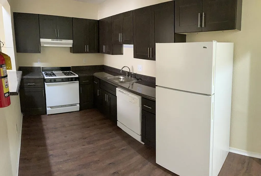 Sage Pointe — Photo 4
