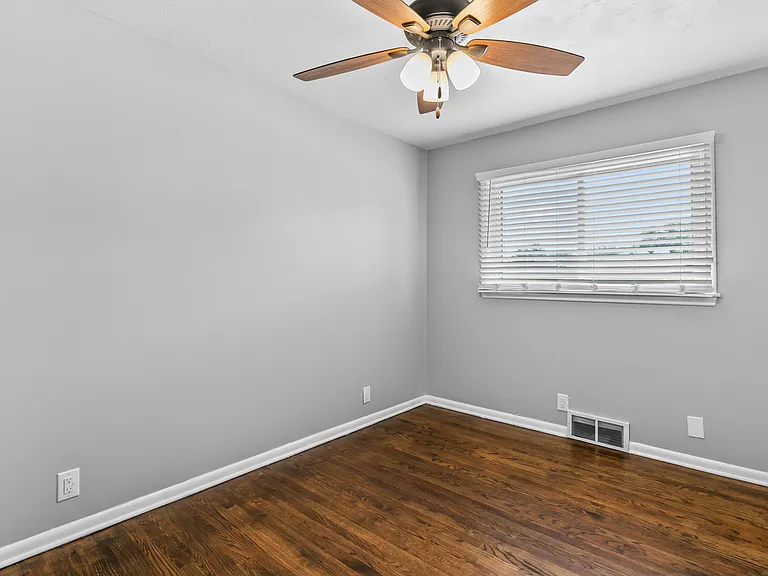 4505 Bancroft St — Photo 27