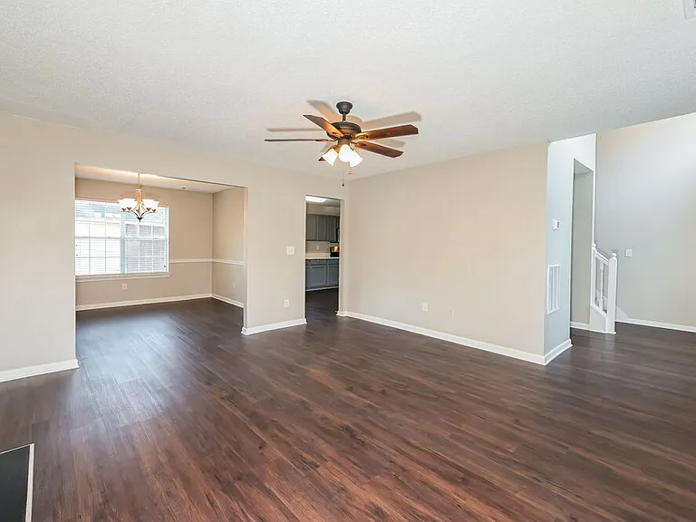 3370 Spring Mesa Dr — Photo 6