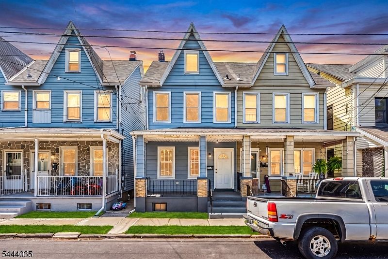1st image of 362 Firth St