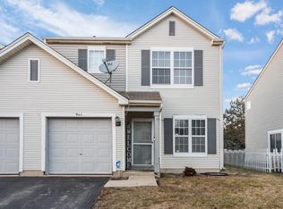 944 Biltmore Ct, Romeoville, IL 60446