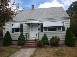 54 Ledge Hill Rd, West Roxbury, MA 02132