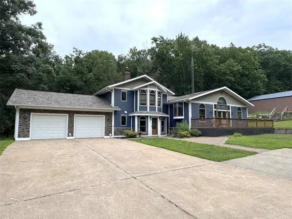 N5502 Oakwood Drive, Spooner, WI 54801